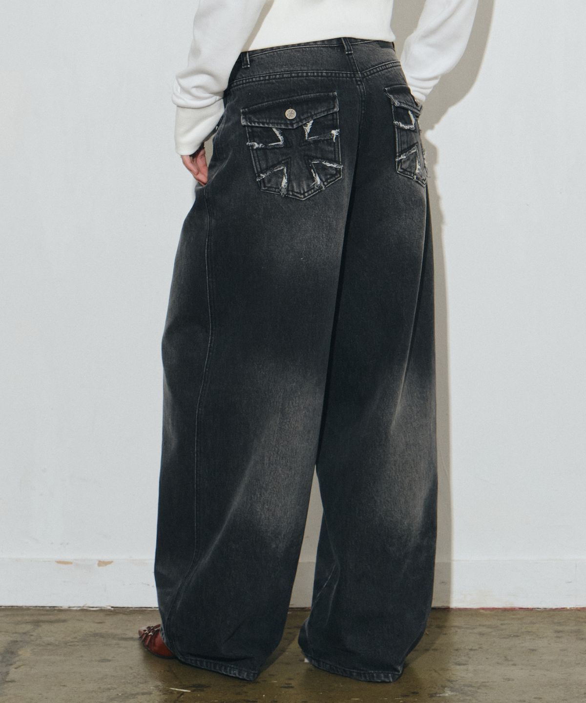 미드나잇 무브(MIDNIGHT MOVE) eg pk denim pants (black)