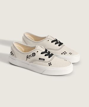 어센틱 - 엠브로이더리 크림:블랙 / VN000D6GE4O1