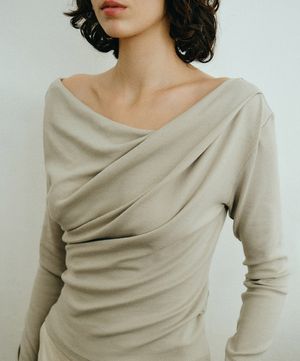 드레이프 브이넥 티_토프베이지