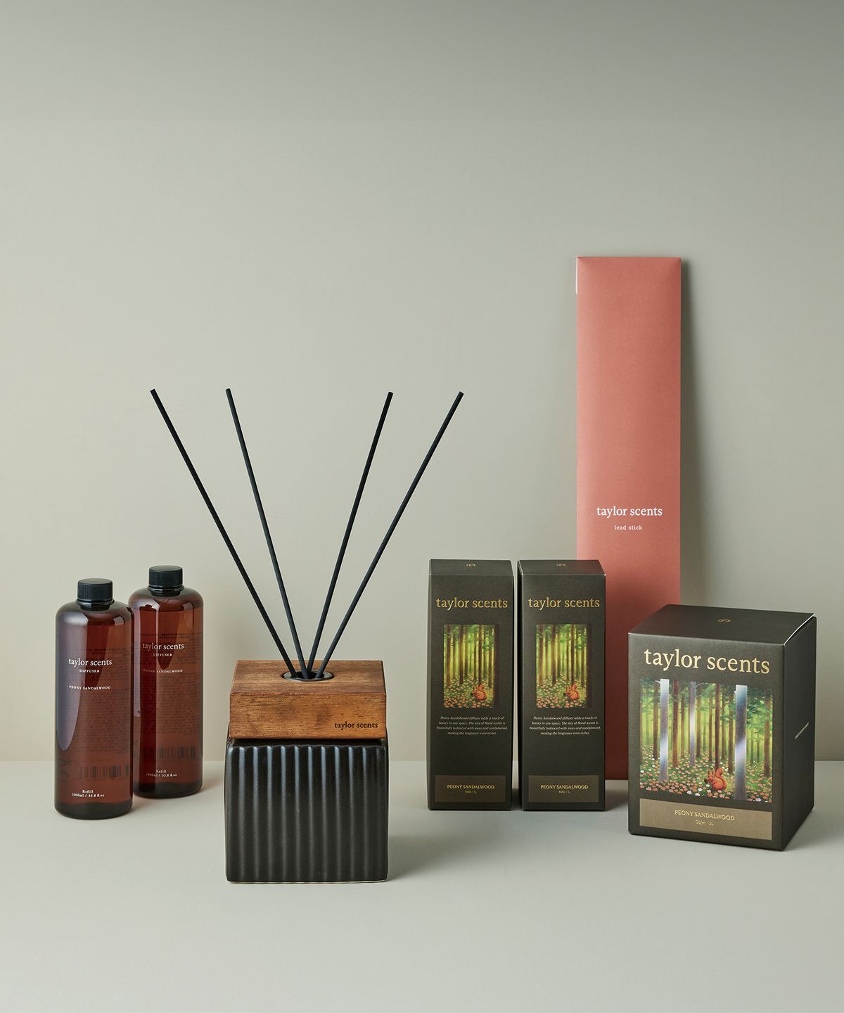 테일러센츠(TAYLOR SCENTS) 오브제 디퓨저 2L 피오니샌달우드
