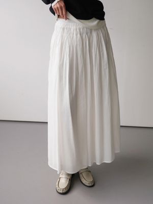 [셔링허리/체형보정] 셔링 허리 디테일 플레어 롱 스커트 (WHITE)