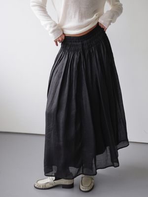 [셔링허리/체형보정] 셔링 허리 디테일 플레어 롱 스커트 (BLACK)