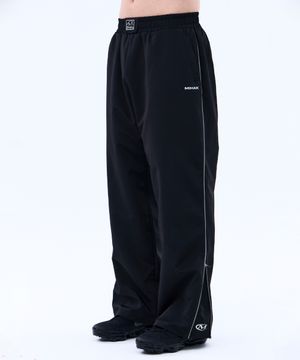 메탈 플레이트 파이핑 트랙 팬츠 (BLACK)
