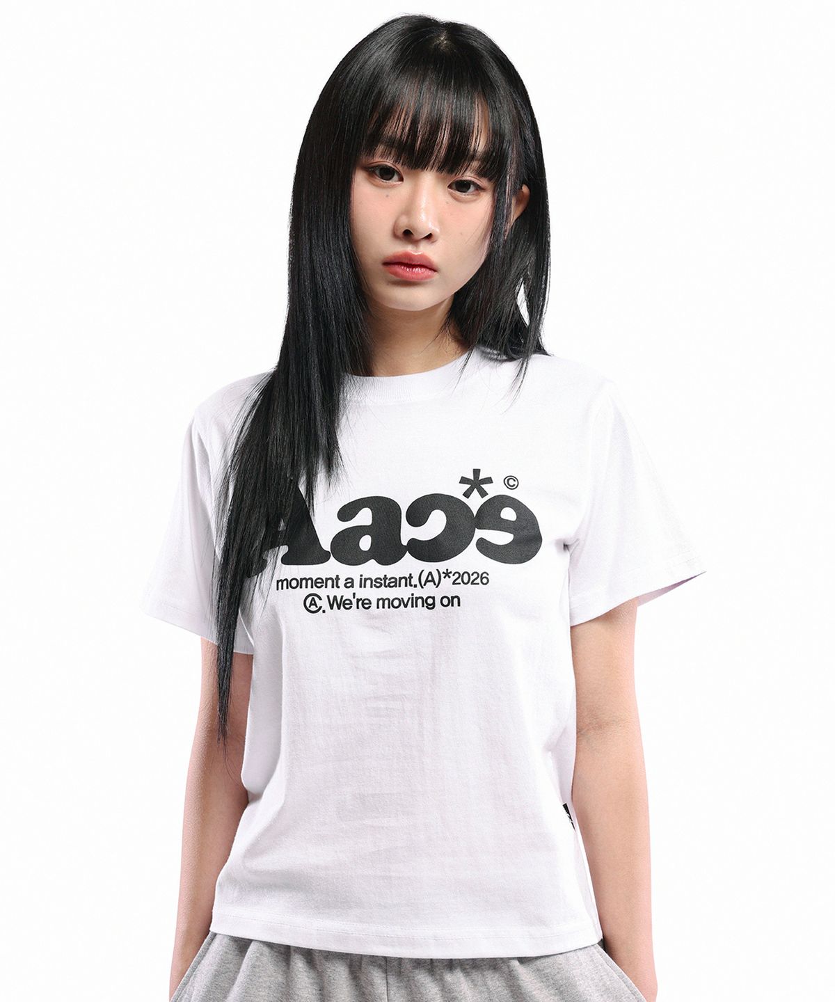어나더 아카이브(ANOTHER ARCHIVE) 우먼 슬림 티피컬 로고 반팔티_화이트