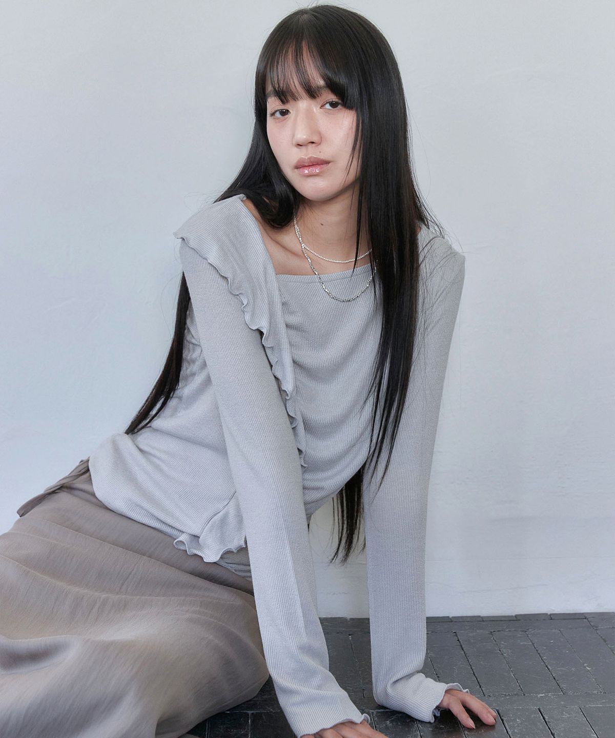 아우로(OURO) SHIRRING FRILL KNIT T [ PALE BLUE ]