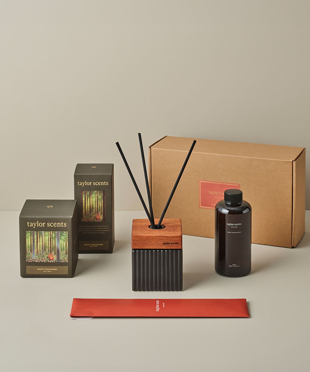 테일러센츠(TAYLOR SCENTS) 오브제 디퓨저 500ml 피오니샌달우드