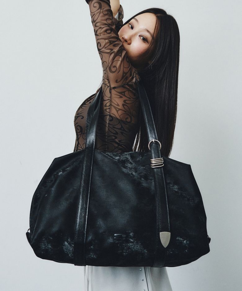 KAIA 카이아_ Black
