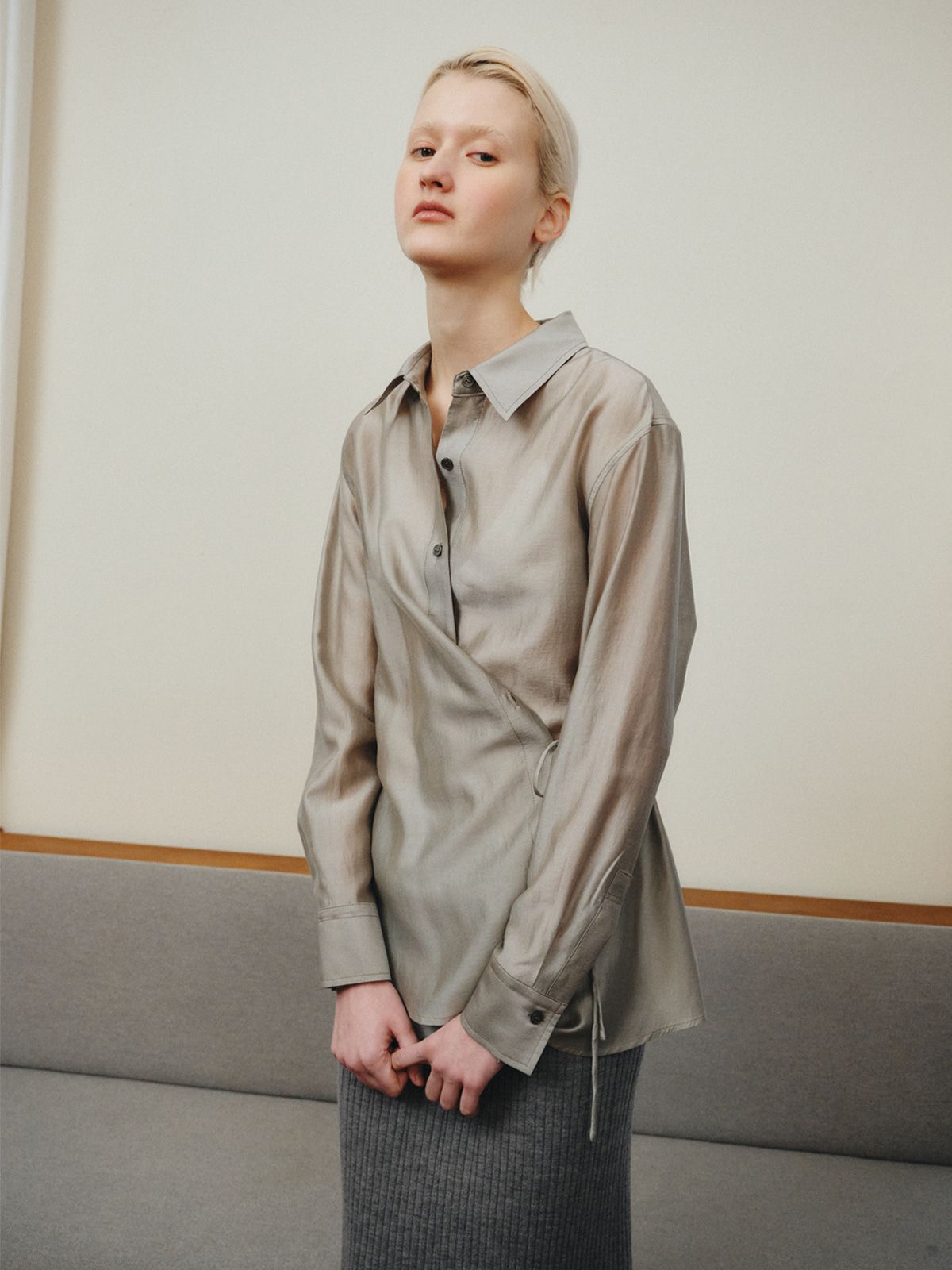 리플레인(REPLAIN) SHEER WRAP SHIRT_LIGHT KHAKI
