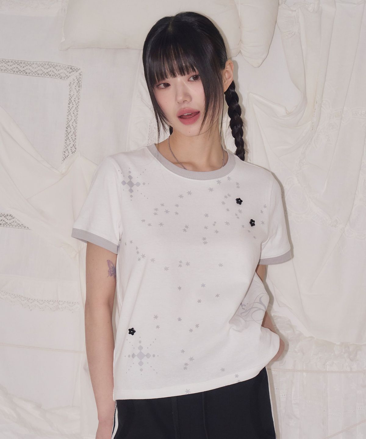 프렌다(PRENDA) CONSTELLATION LOGO CREWNECK TEE WHITE