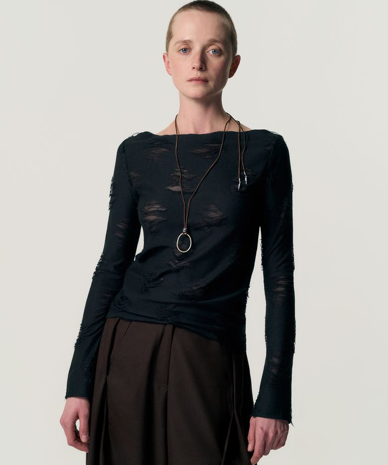 Distressed Cowl Neck T-shirt_BLACK