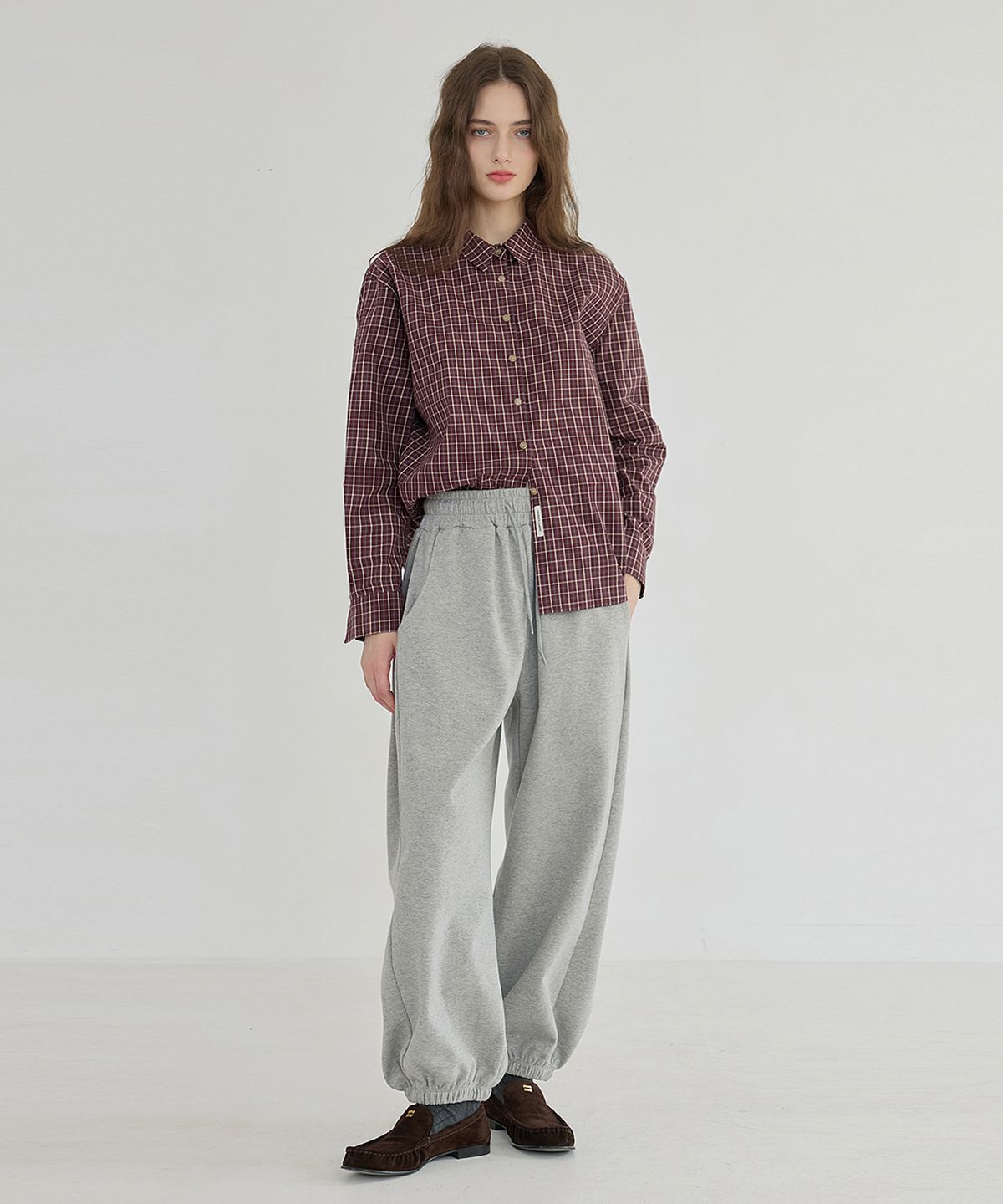퀸스래빗(Q'SRB) Volume Silhouette Tuck Jogger Pants