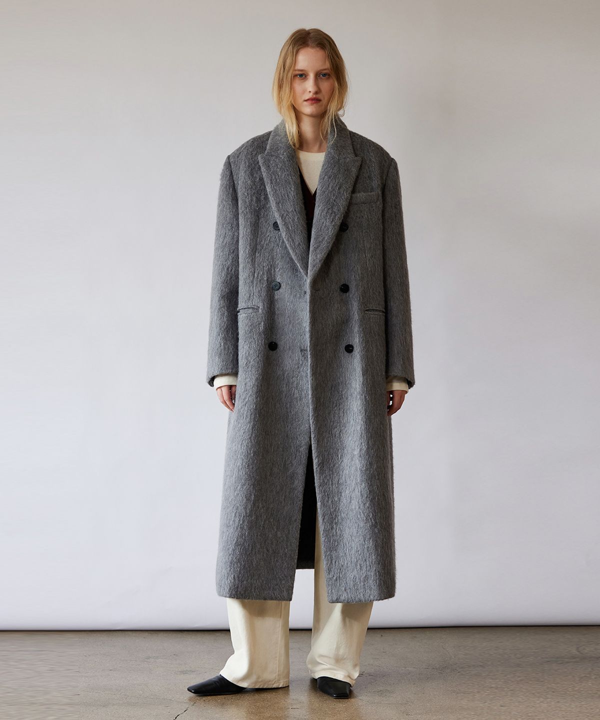 퀸스래빗(Q'SRB) Hairy Double Breasted Long Coat