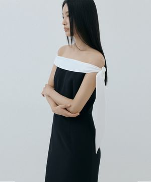 Contrast Scarf Off-Shoulder Dress (black)