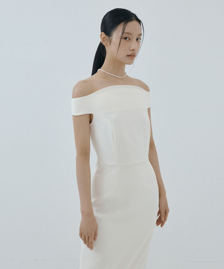 Curved Off-Shoulder Dress (ivory)