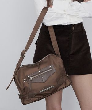Side Belt Stud Brick Bag_Brown
