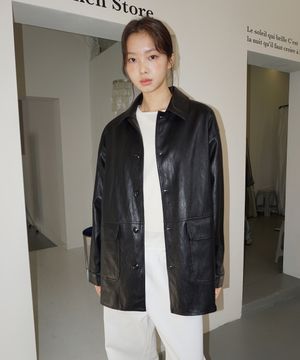 (woman) 유틸 싱글 레더 하프코트_Black