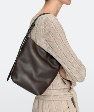 나파 레더 미니 버킷 백