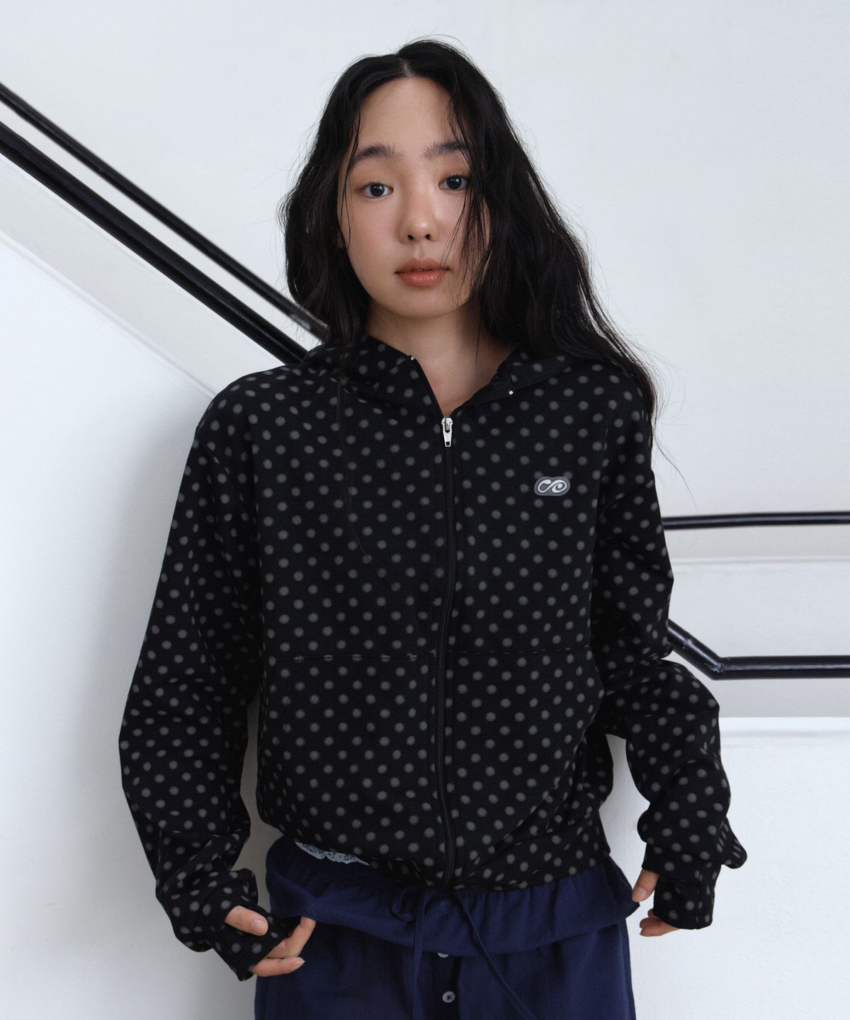 패러킷(PARAKEET) 도트 드리프트 집업 후디 (블랙)