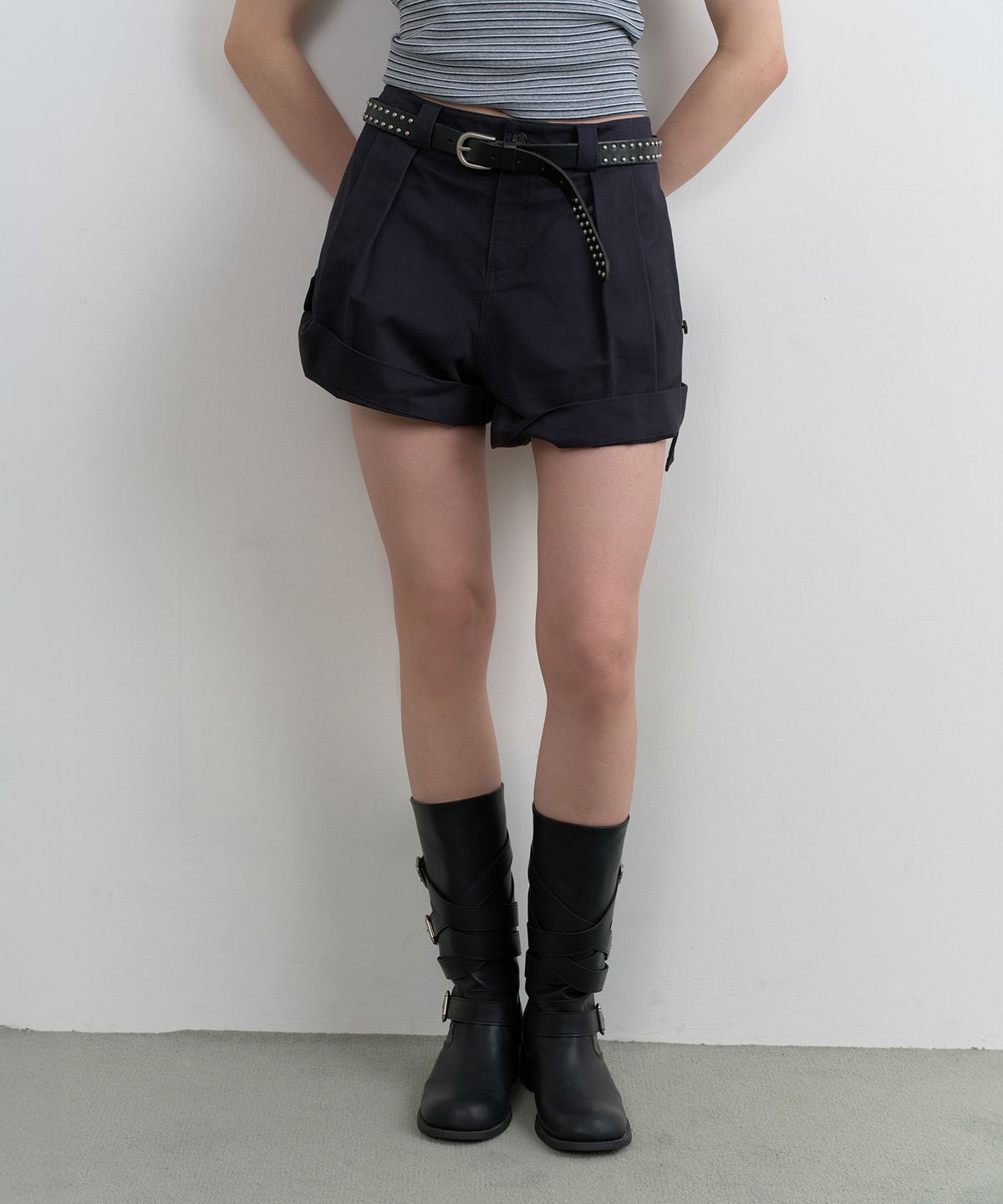 로라로라(ROLAROLA) TURN UP SHORT PANTS NAVY