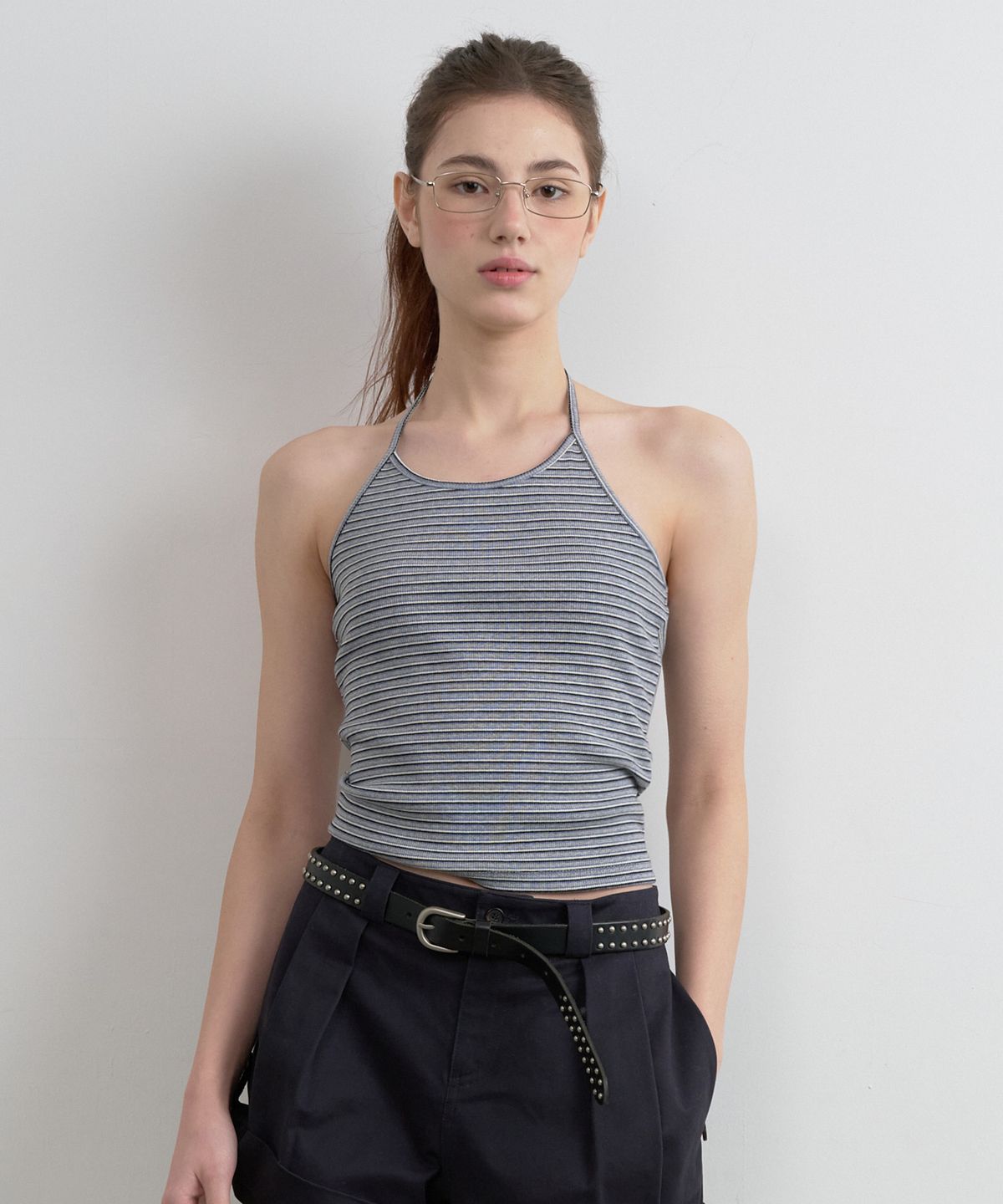 로라로라(ROLAROLA) STRIPE HALTER NECK TOP GRAY