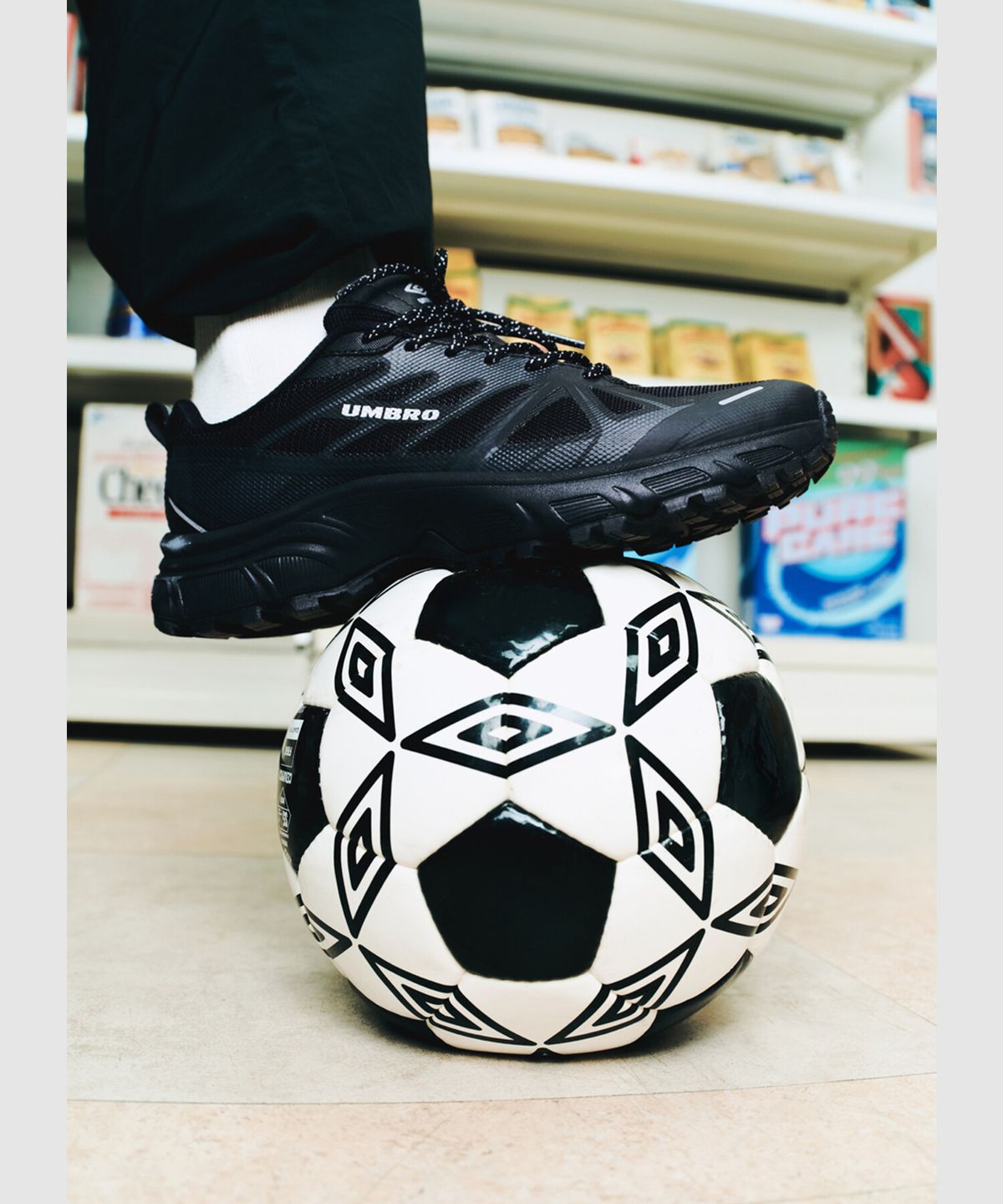 엄브로(UMBRO) VEILER (베일러) 블랙 UR123CTP32