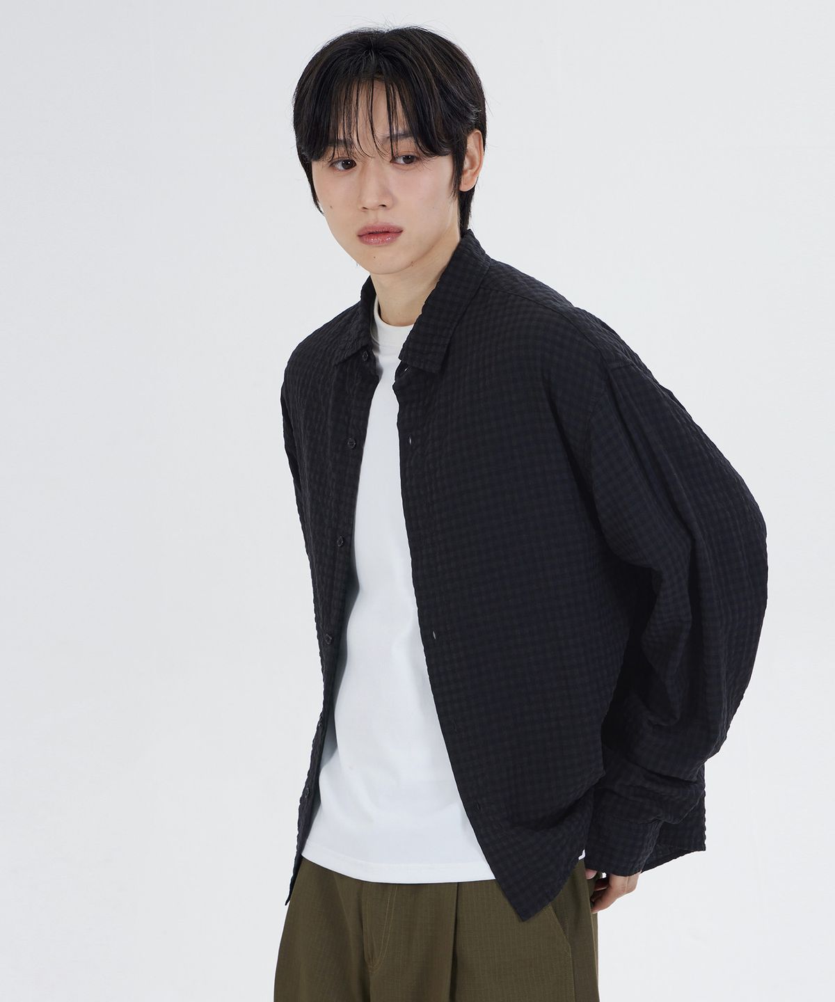 굿라이프웍스(GLW) 데일리 시어서커 체크 크롭 셔츠 블랙