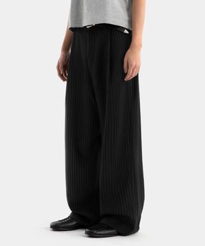 플루이드 스트라이프 원턱 슬랙스 ( 블랙 )