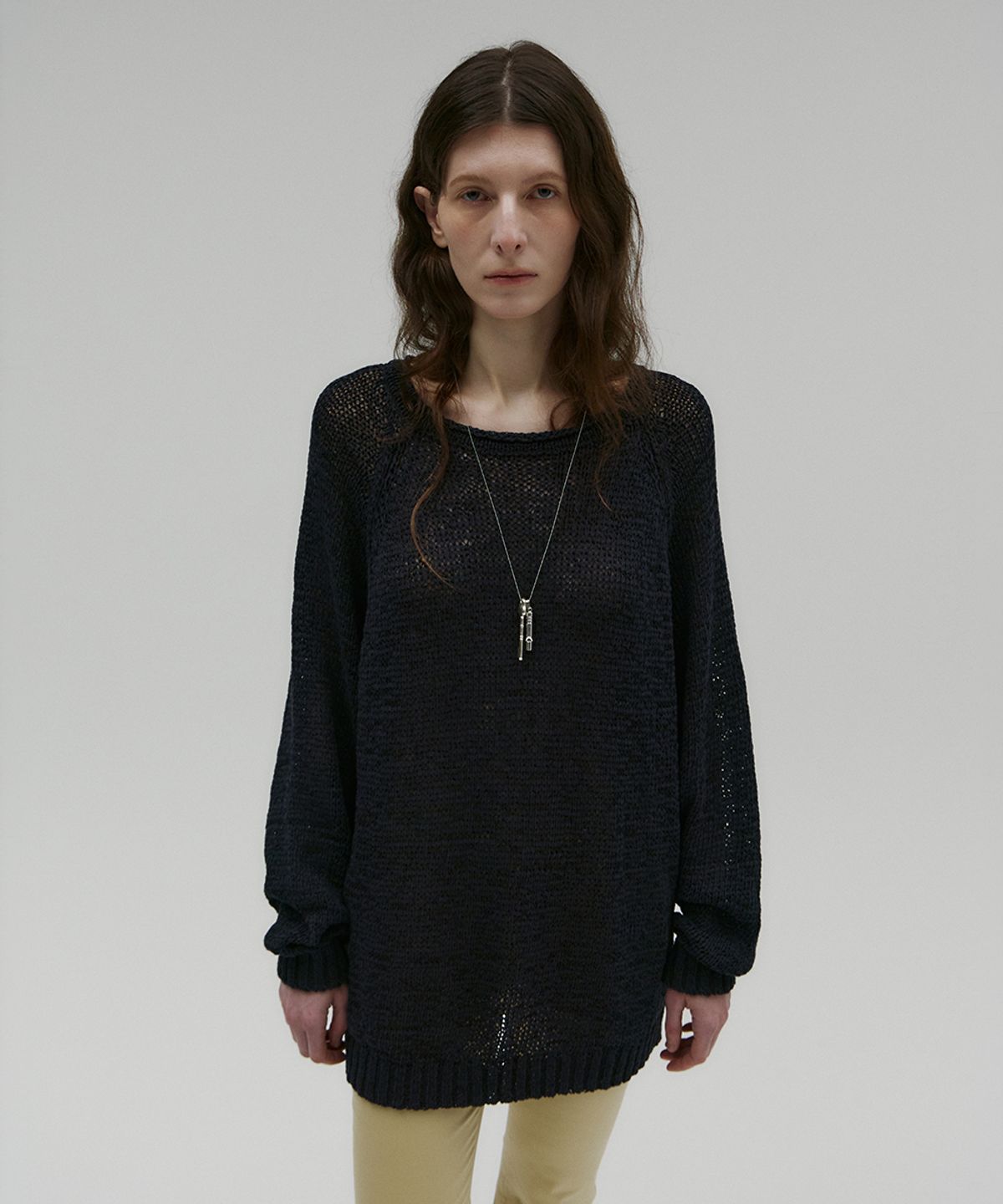 솔티페블(SALTY PEBBLE) TAPE YARN LOOSE-FIT KNIT [NAVY]