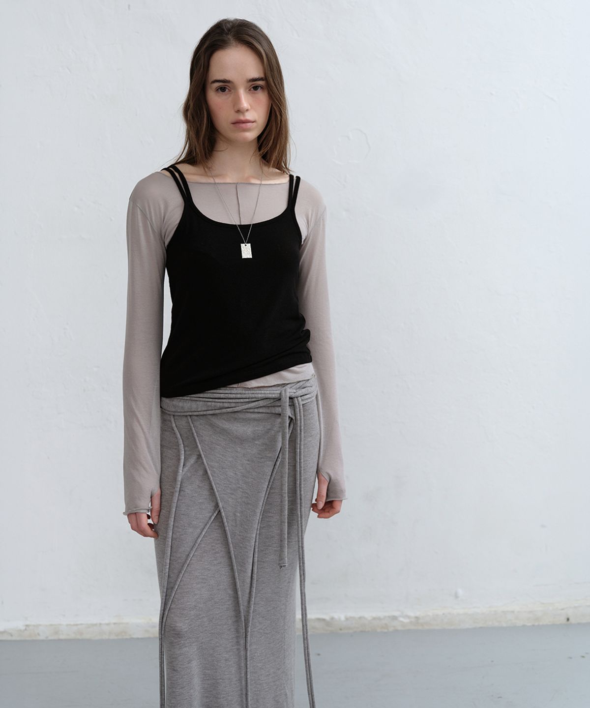 로우타이드(LOW TIDE) DOUBLE STRAP SLEEVELESS TOP [BLACK]
