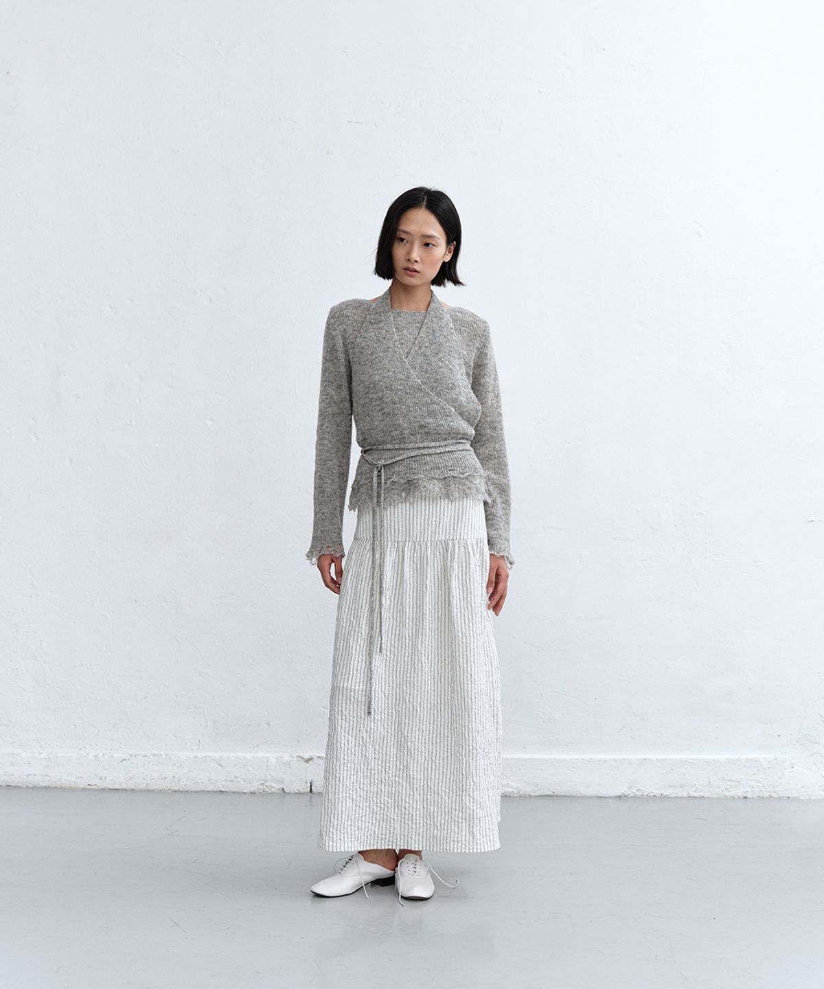 로우타이드(LOW TIDE) RAW EDGE HALTER KNIT [GREY]