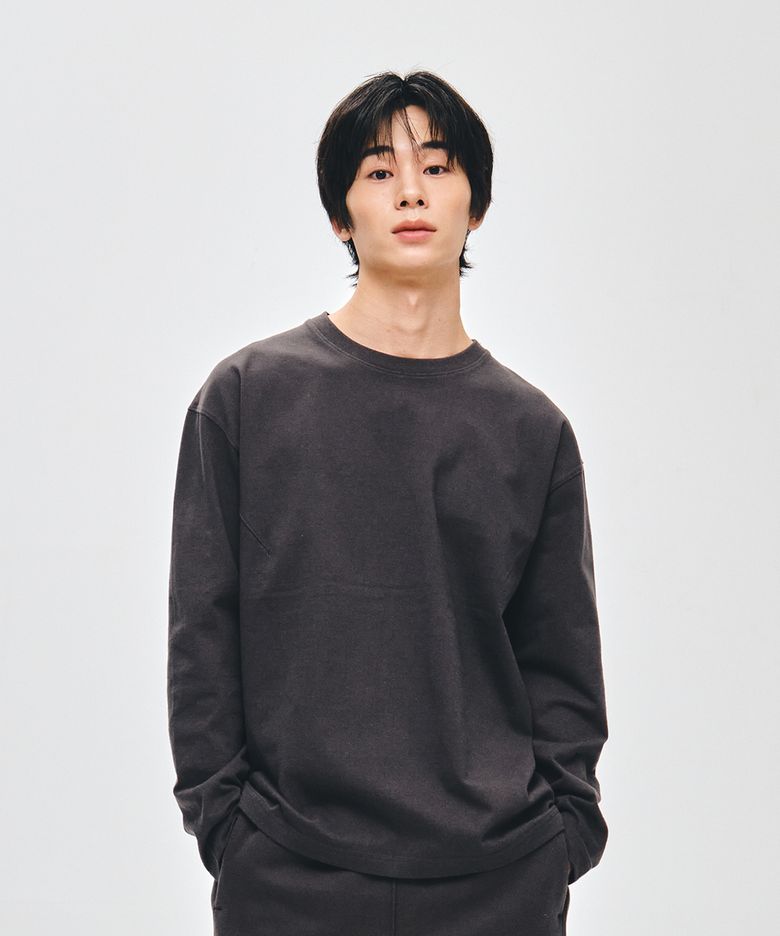 S420 스트럭처 다트 롱슬리브_그라파이트