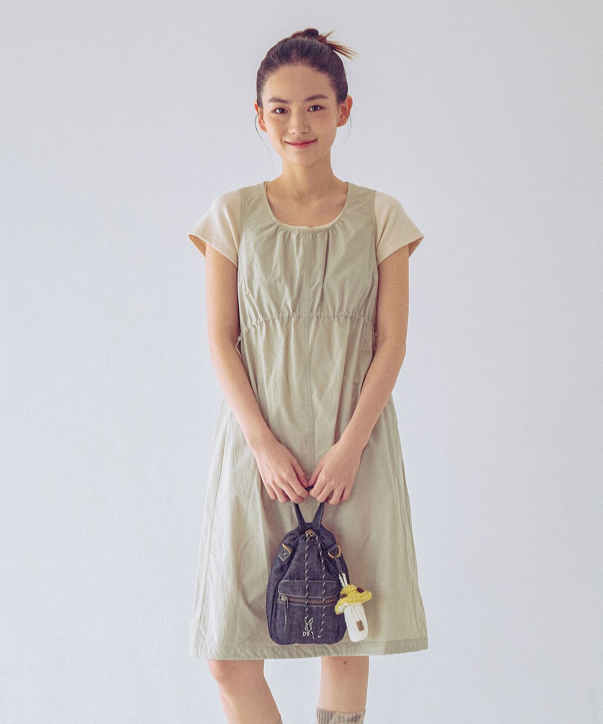 디오디(DOD) 여성) 사라토 슬리브리스 원피스(BEIGE)