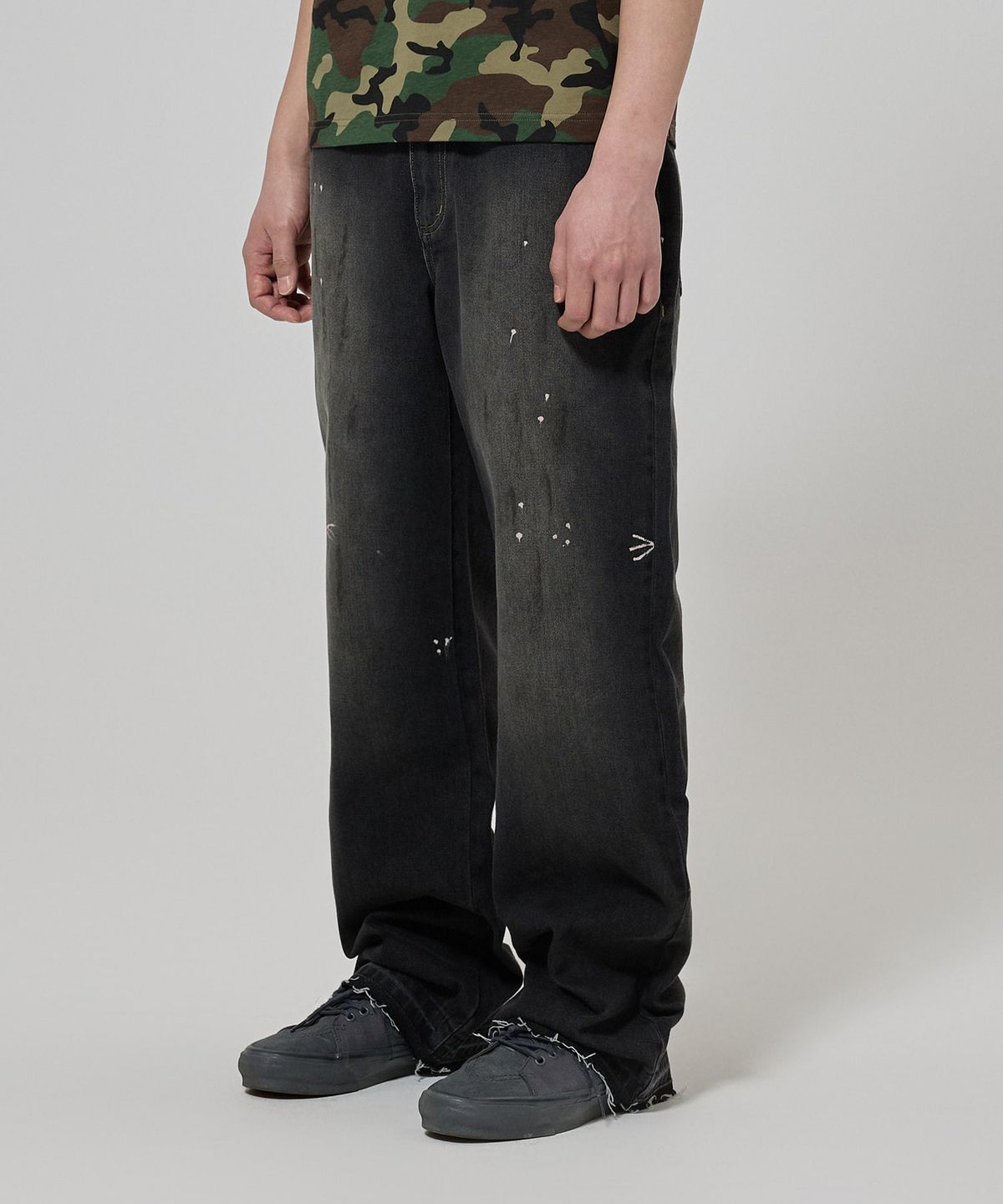 디키즈(DICKIES) 루즈핏 더티 워시드 데님 팬츠 Black