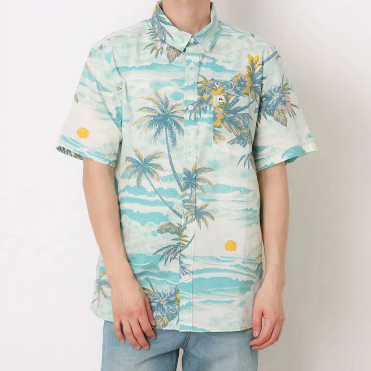 퀵실버(QUIKSILVER) APERO 플라워 프린트 반팔 셔츠 (QG11SH017BJK)