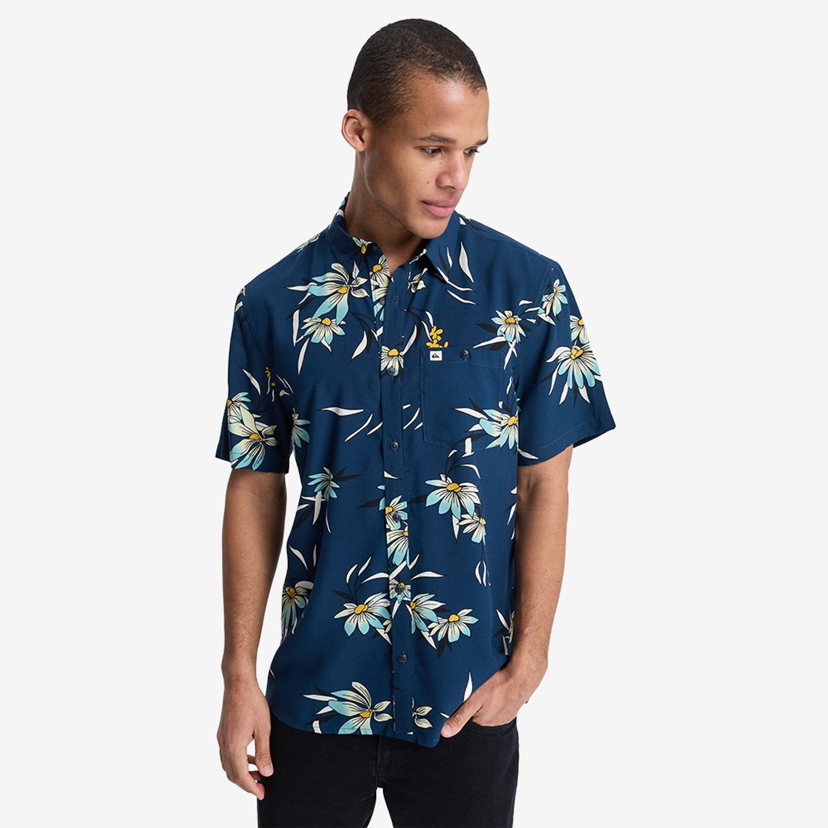 퀵실버(QUIKSILVER) COASTAL 플라워 프린트 반팔 셔츠 (QG11SH001KTP)