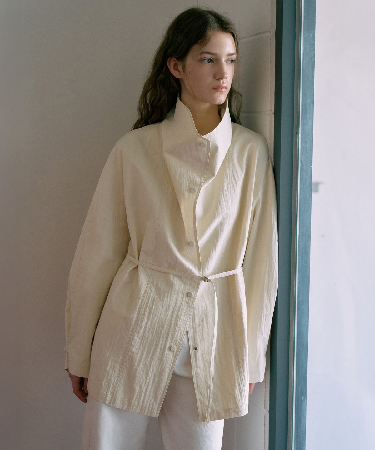 라메레이(LAMEREI) Light High-Neck Half Jacket[LMBFSPJK111]-Ivory