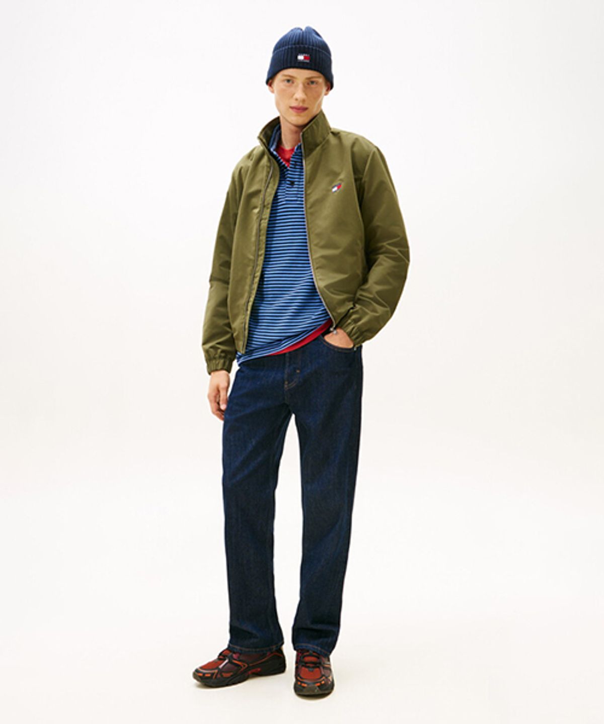 타미진스(TOMMY JEANS) 오티스 레귤러 스트레이트 데님 팬츠 (T32G0NEA12TMT11BK)