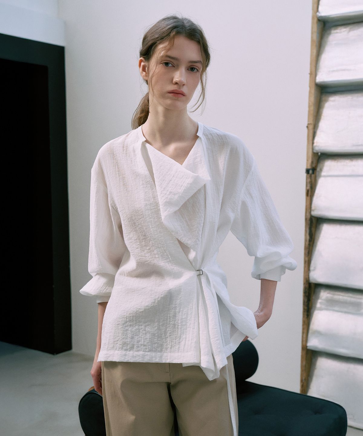 라메레이(LAMEREI) Drape Belted Shirt[LMBFSPSH318]-3color