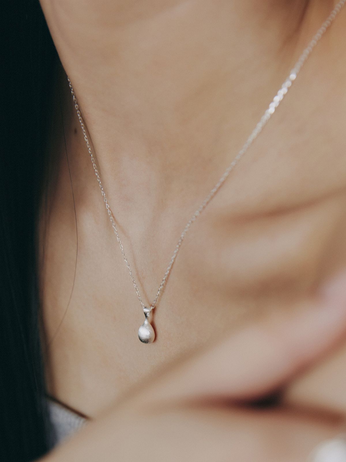 이너프(ENUFF) (silver 925) Mute textured necklace