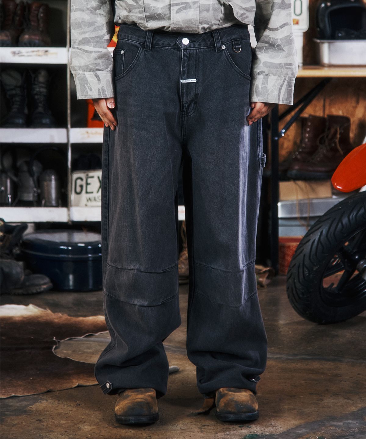 더바이닐하우스(THEVINYLHOUSE) BASIC WIDE DENIM PANTS BLACK