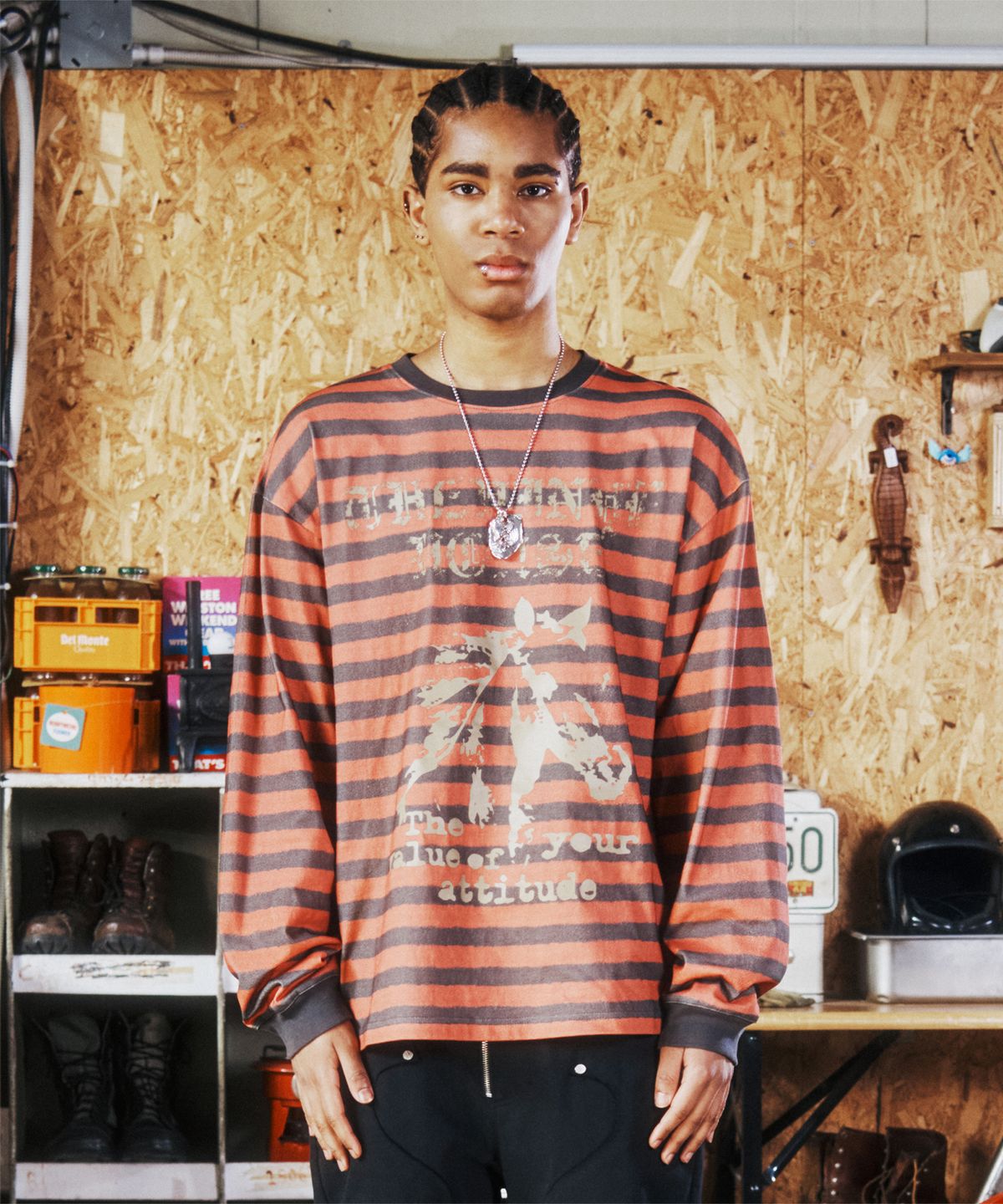 더바이닐하우스(THEVINYLHOUSE) BLEED STRIPE LS TEE RED