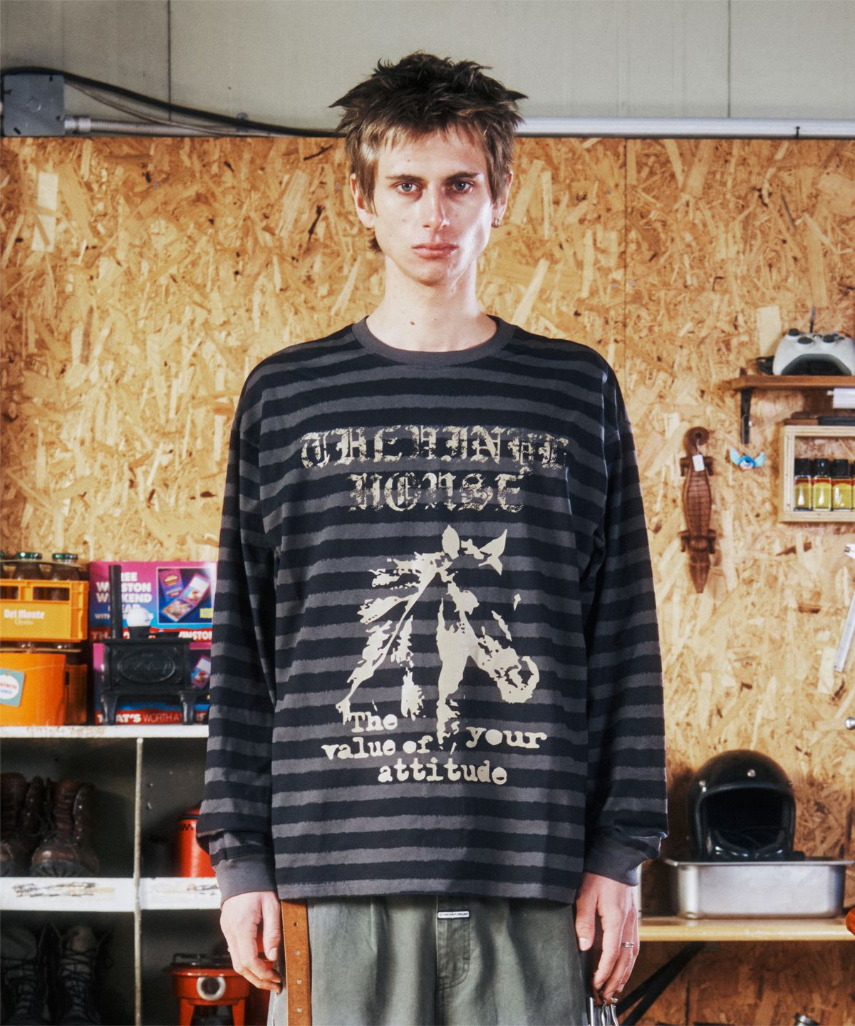 더바이닐하우스(THEVINYLHOUSE) BLEED STRIPE LS TEE BLUE