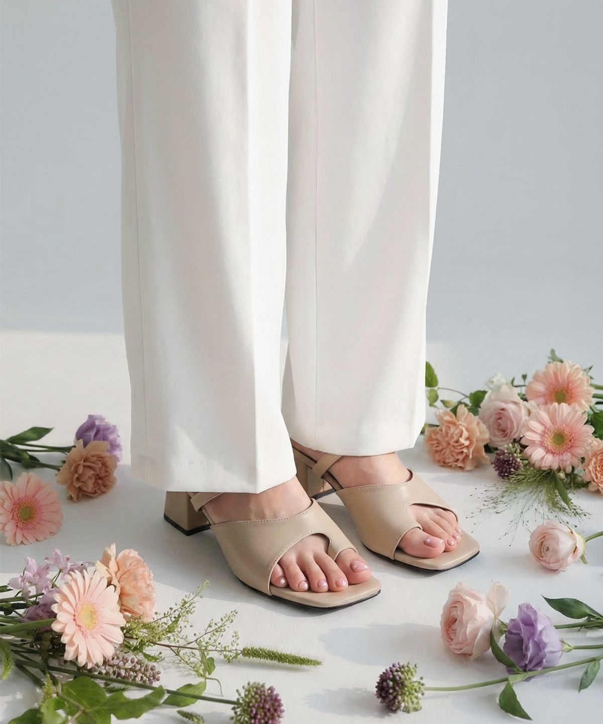 로제니크(ROSENICK) 로히르 스퀘어토 엄지 발등끈 쪼리 (3cm,5cm/4colors)