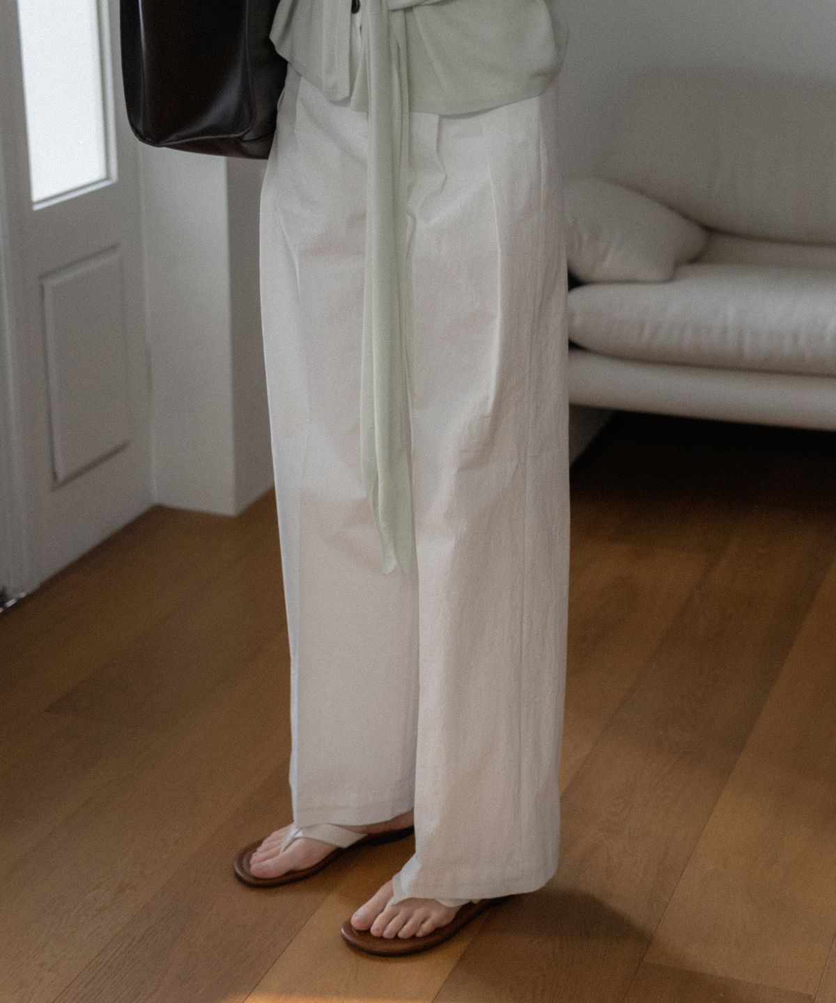 엘리오티(ELLIOTI) Vaela Light Slacks_3Color