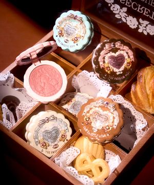 스위티 베어 컬렉션 실크 새틴 블러쉬