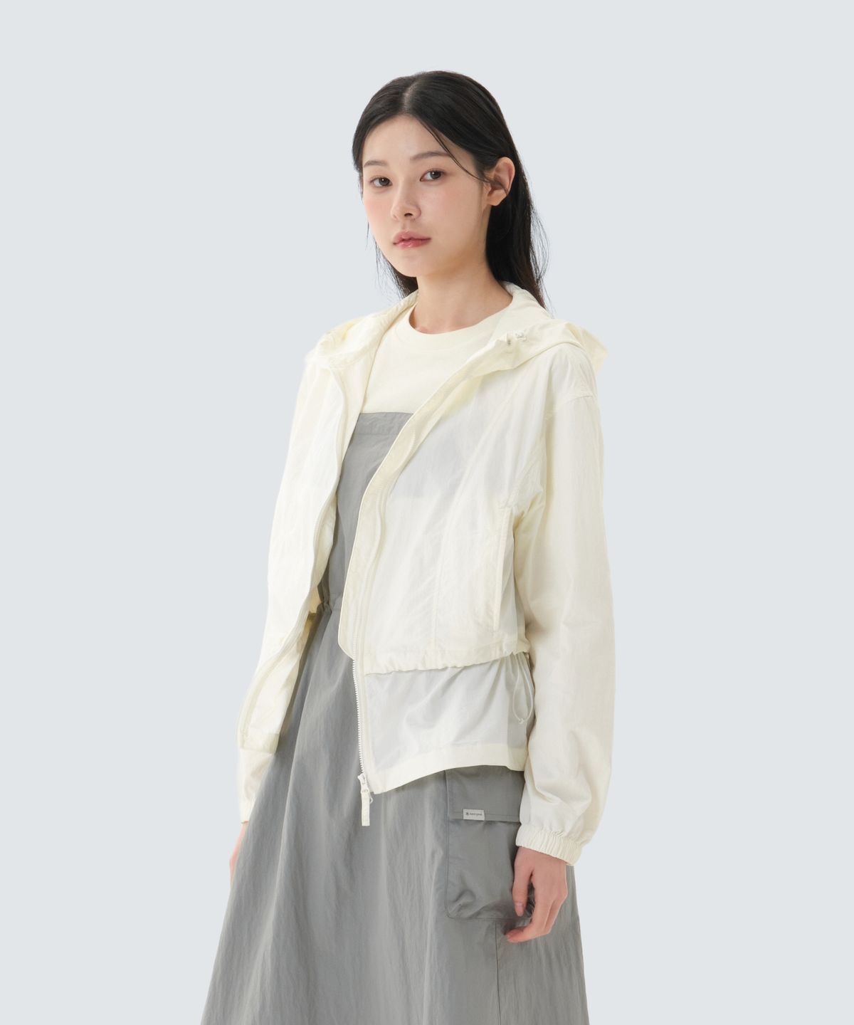 스노우피크 어패럴(SNOWPEAK APPAREL) 타슬란 여성 바람막이 (S26MWLWB51) Off White
