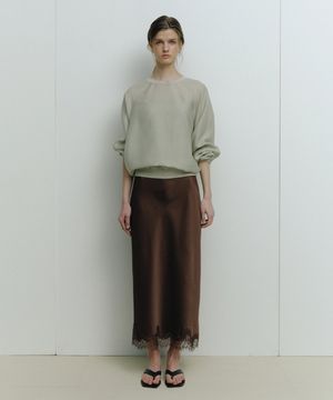 26SS 레이스 패치 사틴스커트