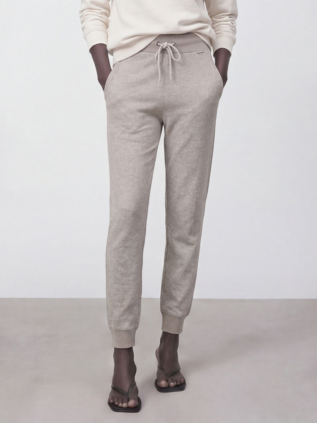 아쿠드(ACUD) Glitter Jogger Pants _Beige