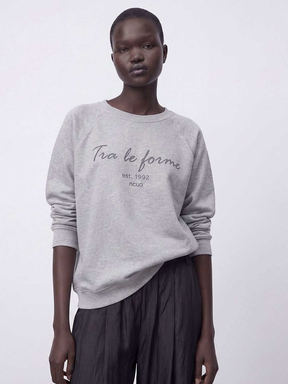아쿠드(ACUD) Forme Sweatshirt _Grey