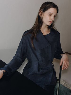 Unbalanced Collar Crease Blouse SW6SB615_2color